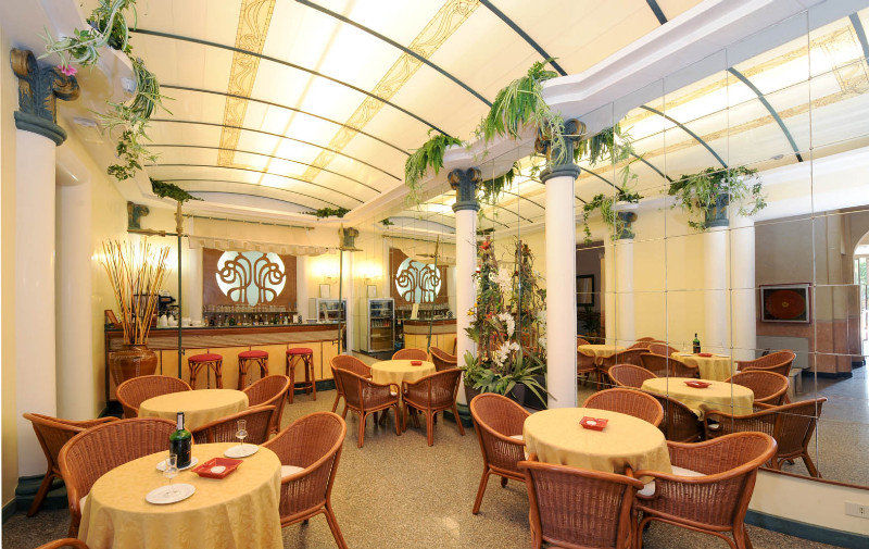 Hotel Villa Tiziana Марина-ді-П'єтразанта Екстер'єр фото